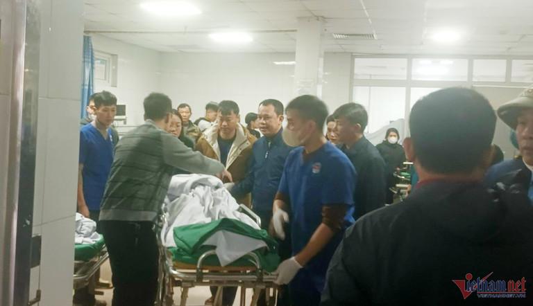 Sau vụ sập trần khiến 10 cô trò bị thương, sức khỏe học sinh hiện ra sao?-2