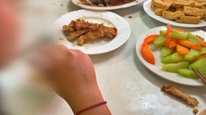 Lùm xùm bữa ăn tuyển bóng bàn: 1 trưởng phòng, 2 chuyên viên bị khiển trách-1