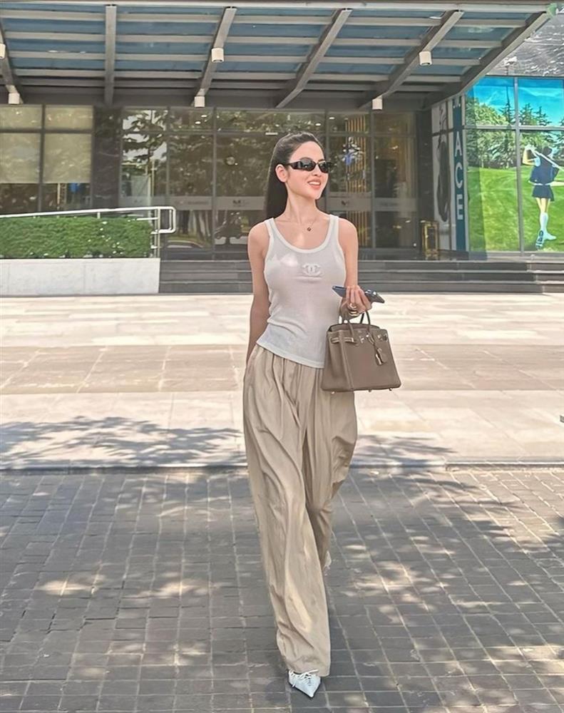 Chu Thanh Huyền thích phối đồ cùng túi hiệu giá hàng trăm triệu đồng-2