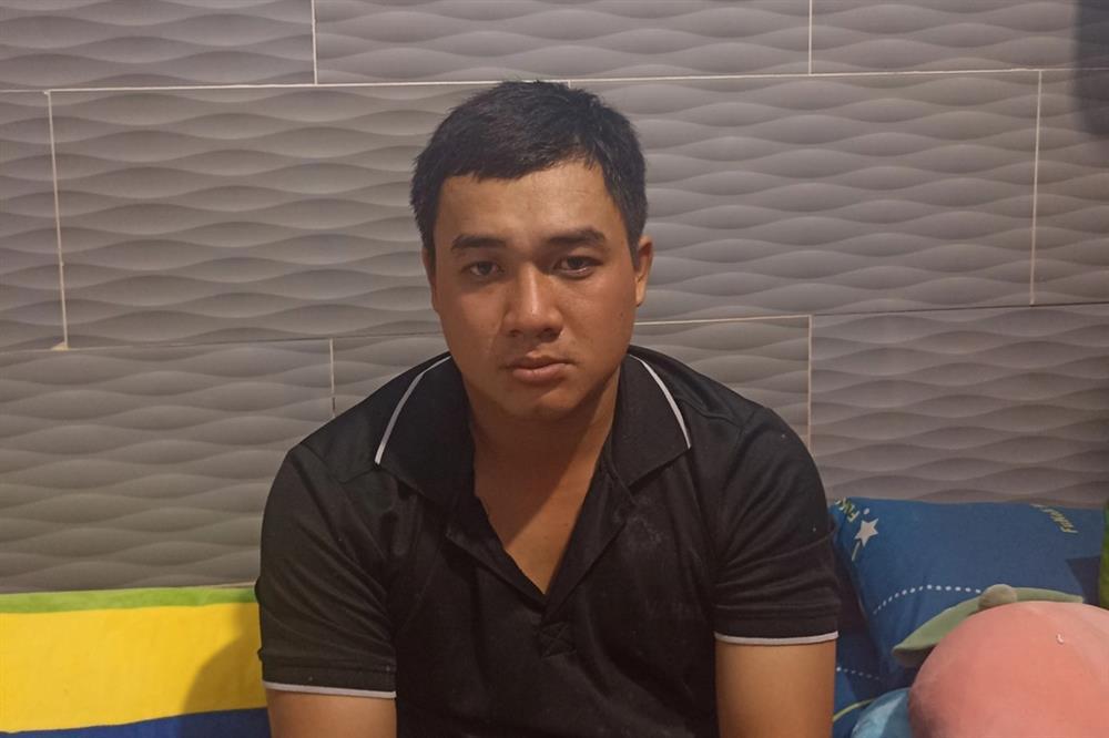 Gã trai lẻn vào nhà dân trộm tập ngoại tệ cùng nhiều trang sức-1