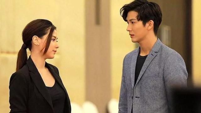 Cuối năm được chồng tặng chuyến du lịch đắt giá, vợ sụp đổ khi biết lí do thật sự là gì-1