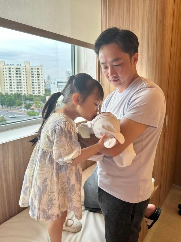 Cường Đô La đưa Subeo và Suchin đi chơi, dân tình khen tới tấp cách nuôi dạy con chỉ qua câu nói này-4