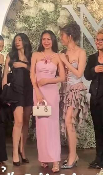 Ninh Dương Lan Ngọc diện đầm dính da đi ăn cưới, khoe rõ body thần Vệ Nữ-1