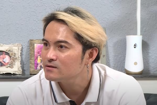 Chồng từ bỏ hào quang, làm chỗ dựa cho vợ vượt qua biến cố mất bố mẹ-1