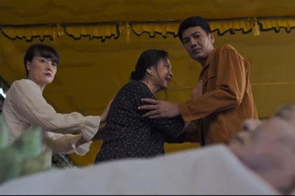 Phim kinh dị có nghệ sĩ Vân Dung: Nội dung cũ, hình ảnh tệ-6