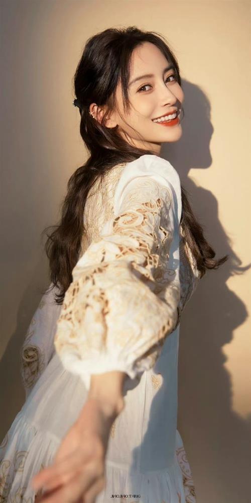 Angelababy lộ diện bên cạnh con trai cưng với ngoại hình gây xôn xao sau gần 3 tháng bị phong sát-2