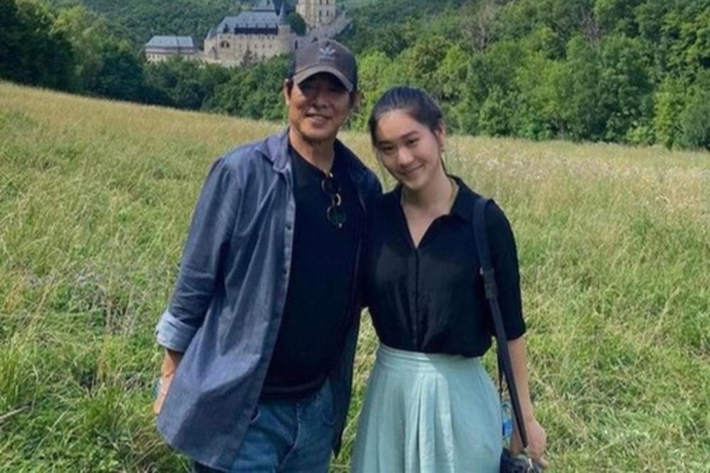 Người phụ nữ xinh đẹp đồng hành với Lý Liên Kiệt trong hành trình chữa lành-7