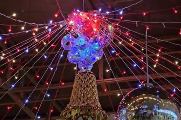 Tháp Eiffel hai lần bị kẻ siêu lừa đảo rao bán làm phế liệu-3