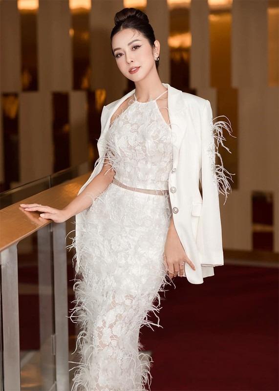 Cuộc sống viên mãn của bà mẹ 4 con Jennifer Phạm-1