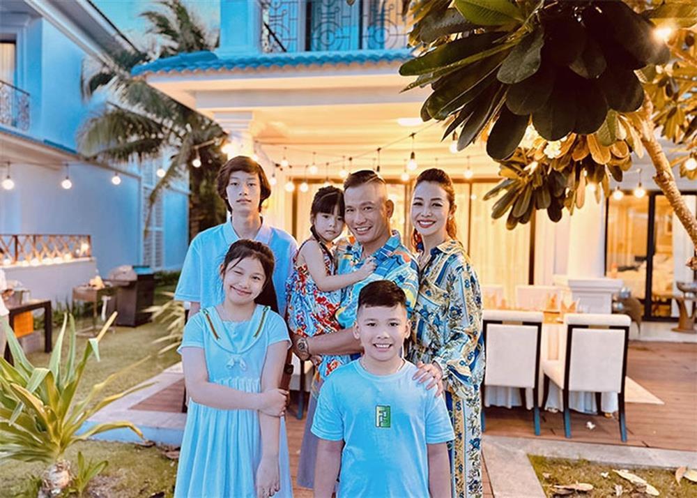 Cuộc sống viên mãn của bà mẹ 4 con Jennifer Phạm-9