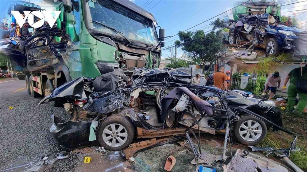 Điểm lại những vụ tai nạn giao thông nghiêm trọng trong năm 2023-6