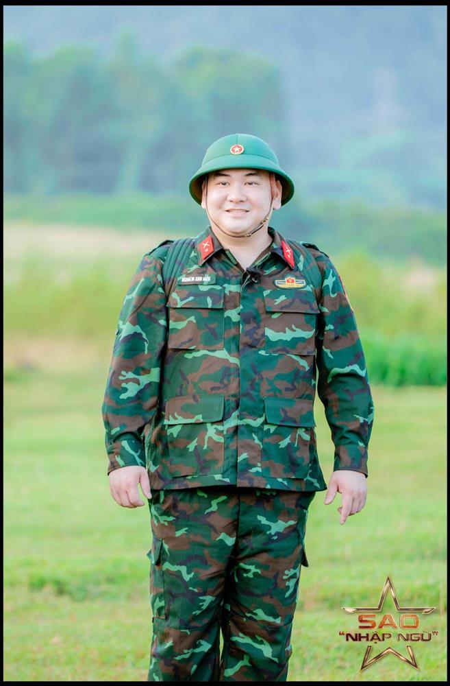 Streamer giàu nhất Việt Nam giảm 7kg, vợ đòi đưa đi tắm trắng sau 8 ngày nhập ngũ-1