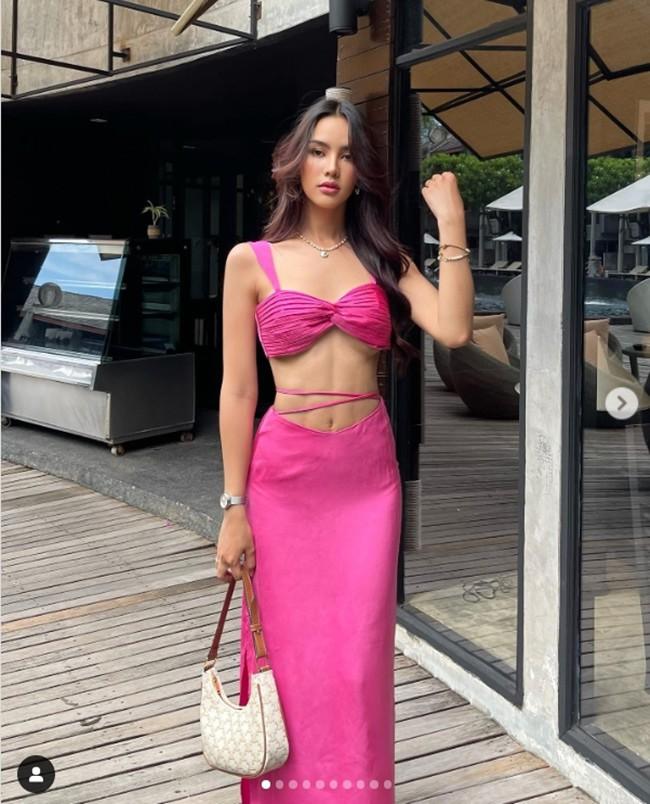 Mẫu chuyển giới Thái Lan ăn uống thả ga vẫn có rãnh bụng đẹp mê mải-3