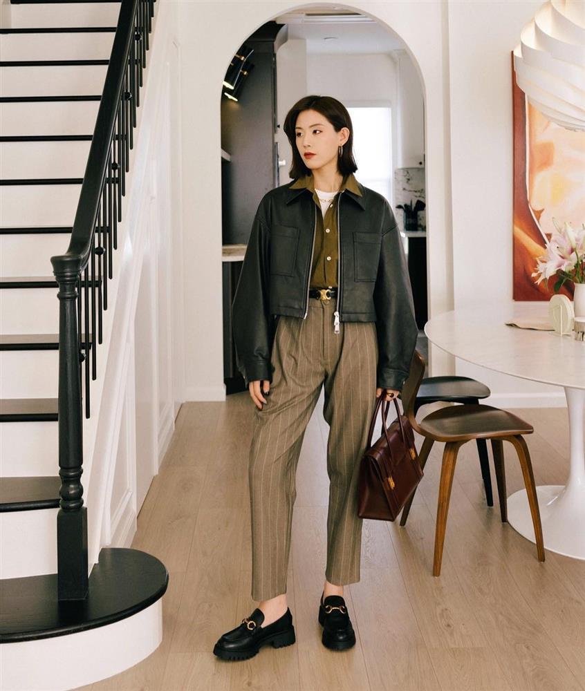 Vì sao mọi chị em nên có giày đen trong tủ đồ mùa lạnh?-2