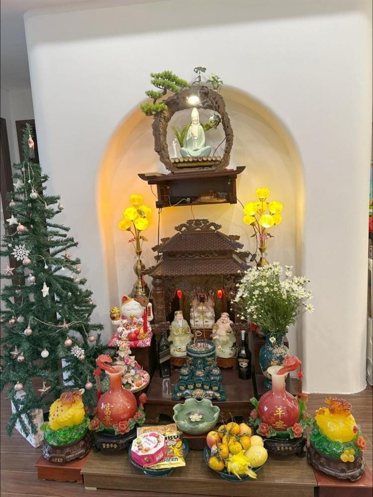 Ngắm nhìn không gian sân nhà đẹp như mơ, ngập tràn sắc xuân của vợ chồng Mạc Hồng Quân-12