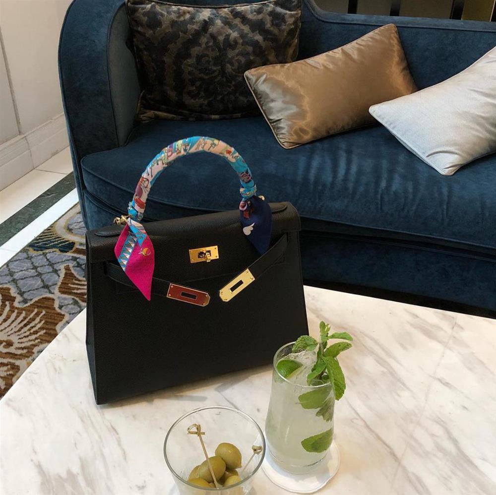 Gái xinh mặc đồ tập chụp ảnh cùng Chi Pu: Em gái đại thiếu gia, túi hiệu mua theo lố-6