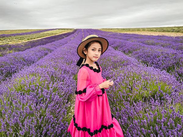 Con gái Hoa hậu Hà Kiều Anh xinh đẹp ra sao mà được gọi là mỹ nhân Vbiz tương lai?-9