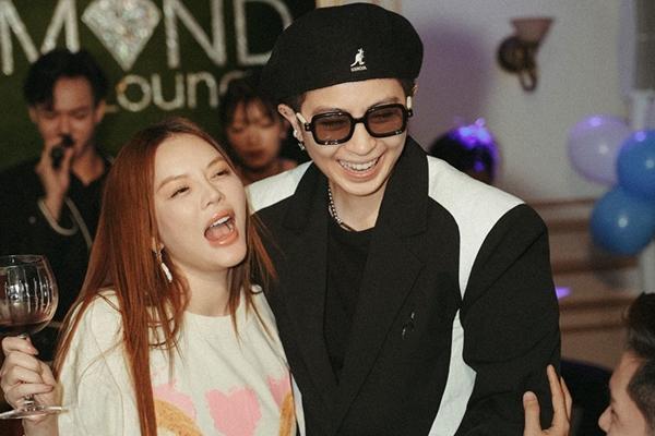 Lý Nhã Kỳ công khai bạn trai ngoại quốc, mong chờ ngày được mặc váy cưới lên lễ đường?-8