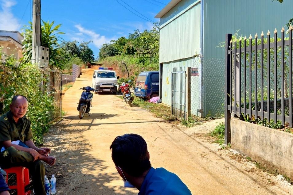 Bắt tạm giam nam sinh sát hại cha ruột ở Lâm Đồng-2