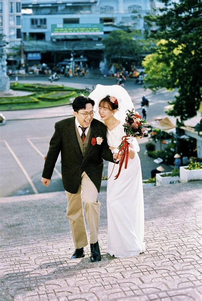 Hari Won - Trấn Thành tung bộ ảnh cưới thập niên 90 cực chất, nhắn nhủ ngọt ngào tới nửa kia-1