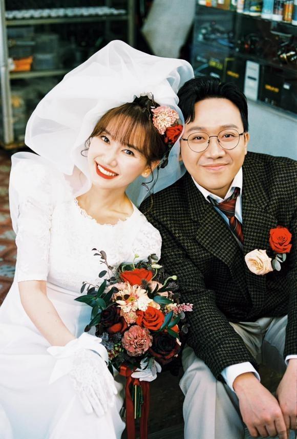 Hari Won - Trấn Thành tung bộ ảnh cưới thập niên 90 cực chất, nhắn nhủ ngọt ngào tới nửa kia-6