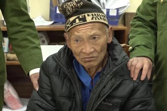 Bắt đối tượng mang súng vận chuyển gần 12.000 viên ma túy