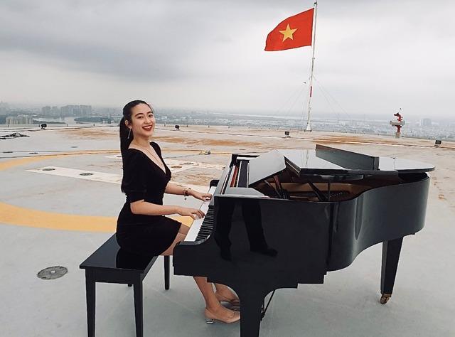 Nam NSND là thầy của nhiều ca sĩ nổi tiếng, sống 40 năm hạnh phúc bên bà xã là diễn viên xinh đẹp-8