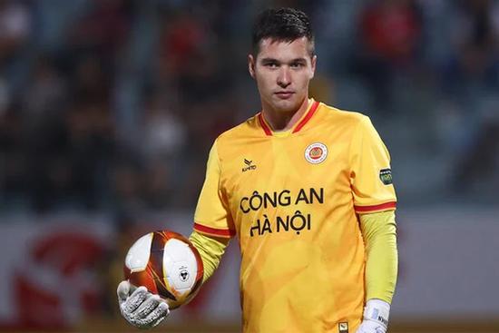 Nguyễn Filip thể hiện gì sau thất bại trong ngày đầu trở về V.League?