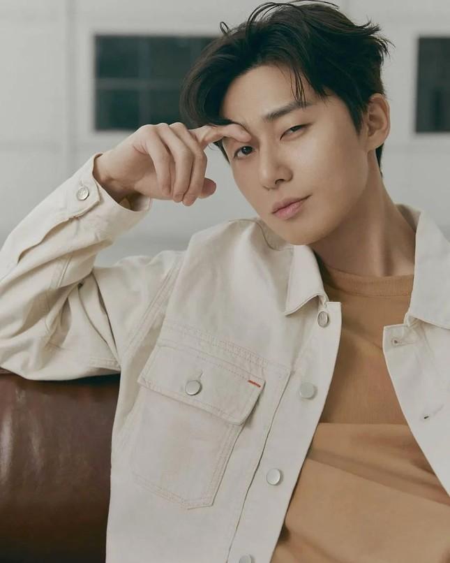 5 ngôi sao bị truyền thông chê có cách cư xử kém nhất-4