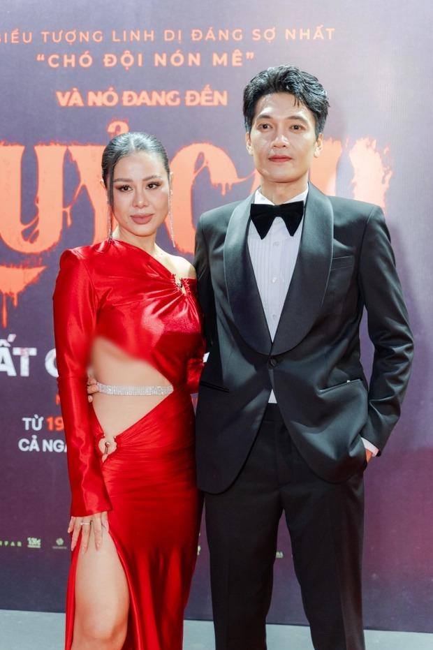 Nam Thư một lần nói rõ khi bị chỉ trích thái độ, cố tình chèn ép bà xã Mạc Văn Khoa trên thảm đỏ-5