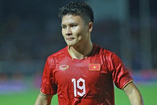 'Thế hệ vàng' đang tuổi đẹp, vì sao tuyển Việt Nam phải làm mới đội hình?