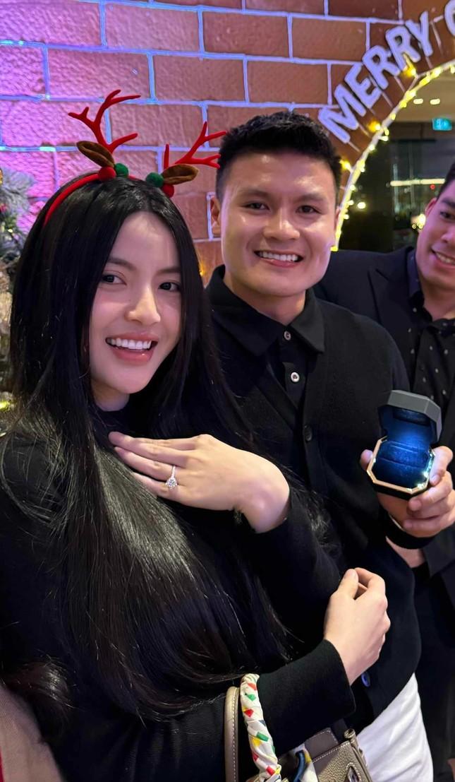 Quang Hải hé lộ lý do muốn kết hôn với Chu Thanh Huyền sau hơn 2 năm hẹn hò-1