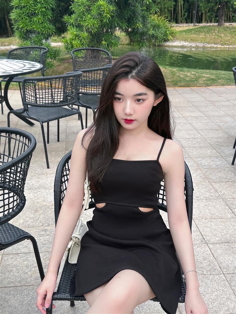 Nữ sinh Nghệ An nổi tiếng nhờ ăn thùng uống vại vẫn xinh đẹp-3