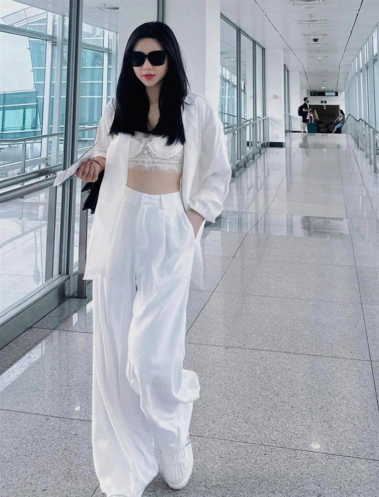 Tham khảo Quỳnh Kool 10 cách mặc quần ống rộng trẻ trung, tôn dáng-3