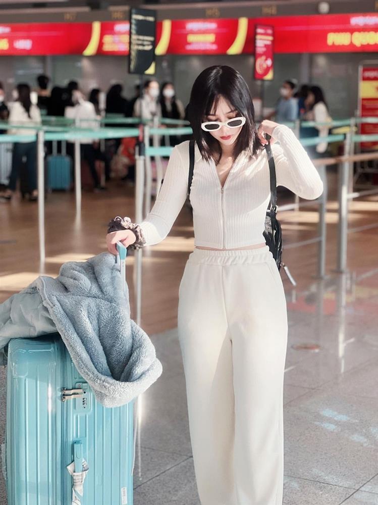 Tham khảo Quỳnh Kool 10 cách mặc quần ống rộng trẻ trung, tôn dáng-9