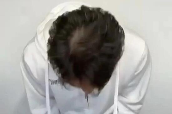 MC livestream mỉa khách hàng nghèo, không có não, kênh bán trực tuyến lao đao