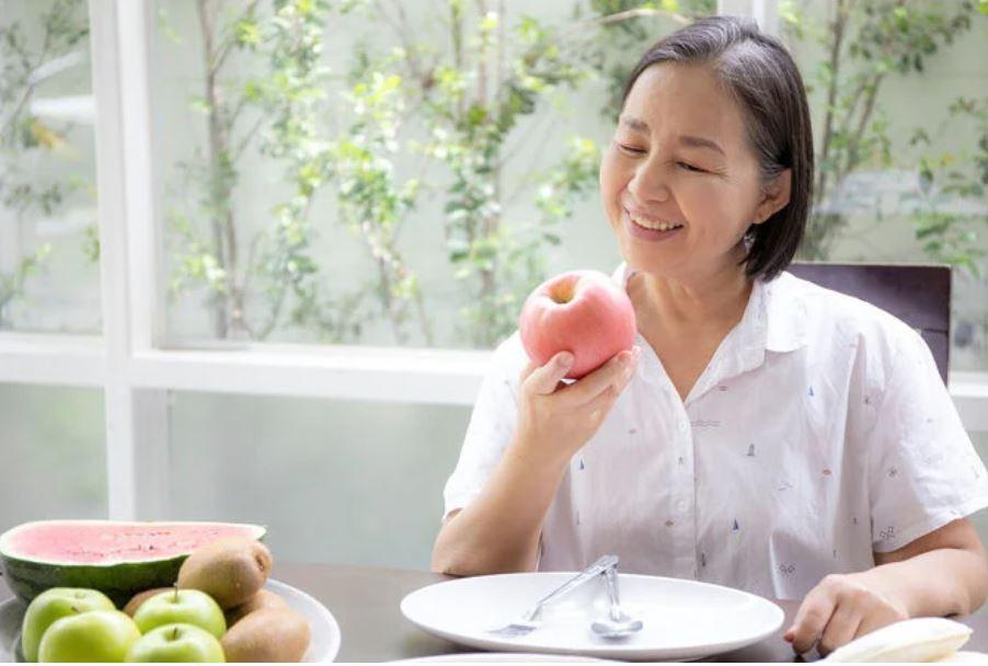 Vì sao người già thừa cân một chút cũng không sao?-1