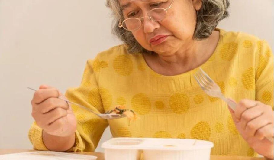 Vì sao người già thừa cân một chút cũng không sao?-3