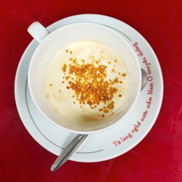 Sau cơn sốt cafe muối, xuất hiện cafe mắm hút hồn thực khách Tây, Ta-1