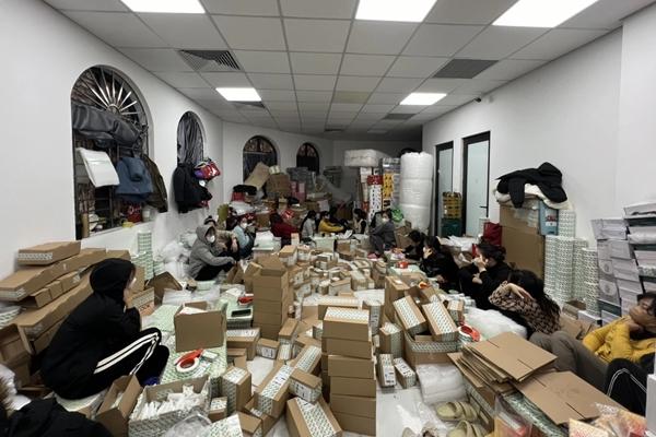 Động thái mới từ tài khoản hot girl Nguyễn Hoàng Mai Ly khi kho hàng liên quan bị đột kích-5