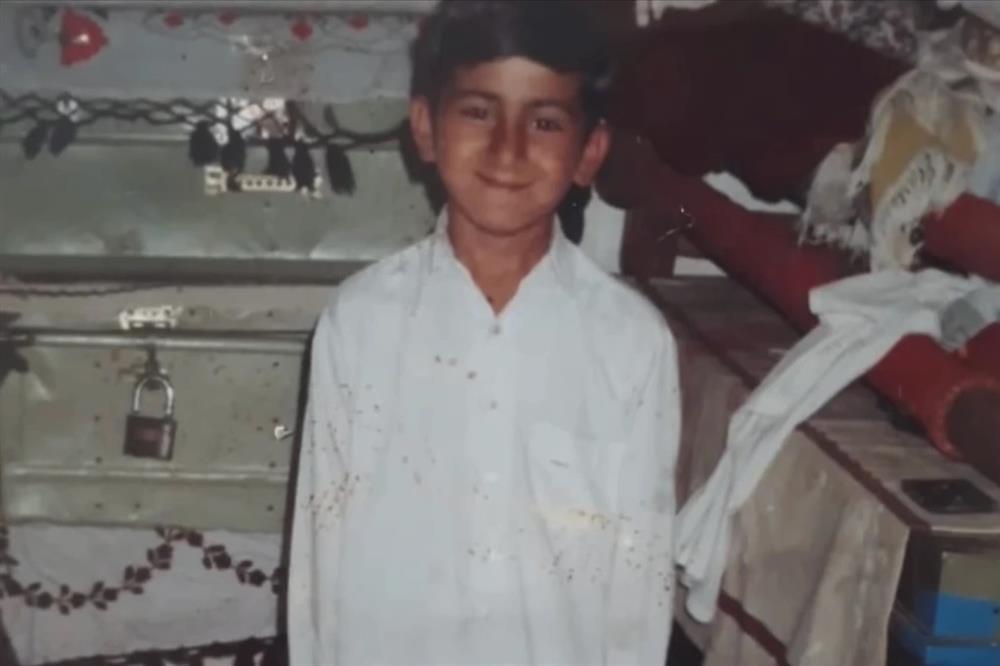 Từ chàng tài xế nghèo khó đến triệu phú USD, đi xe sang ở tuổi 29-1