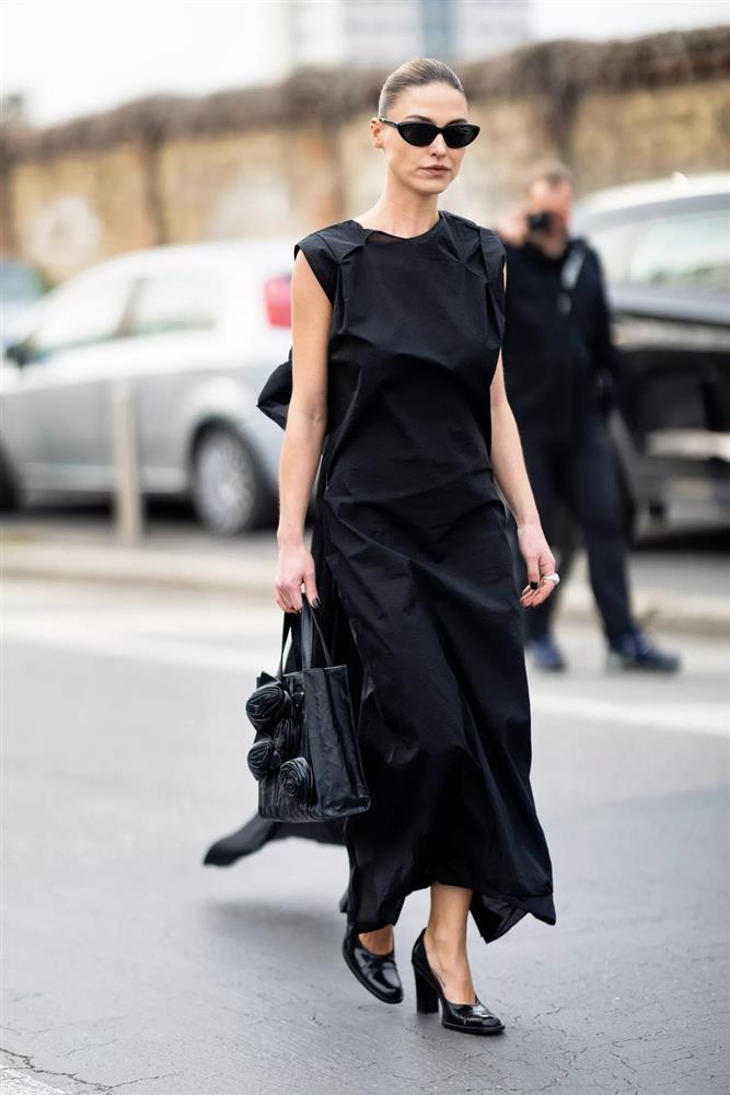 Mặc đồ đen từ đầu đến chân thế nào để trông sành điệu?-1