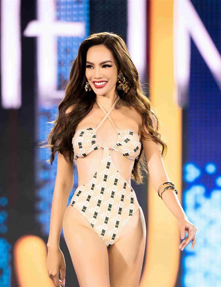 Những màn người đẹp Việt diễn áo tắm nổi bật 2023: Mỹ nhân đầu lắc lư gây bàn tán nhiều nhất-1