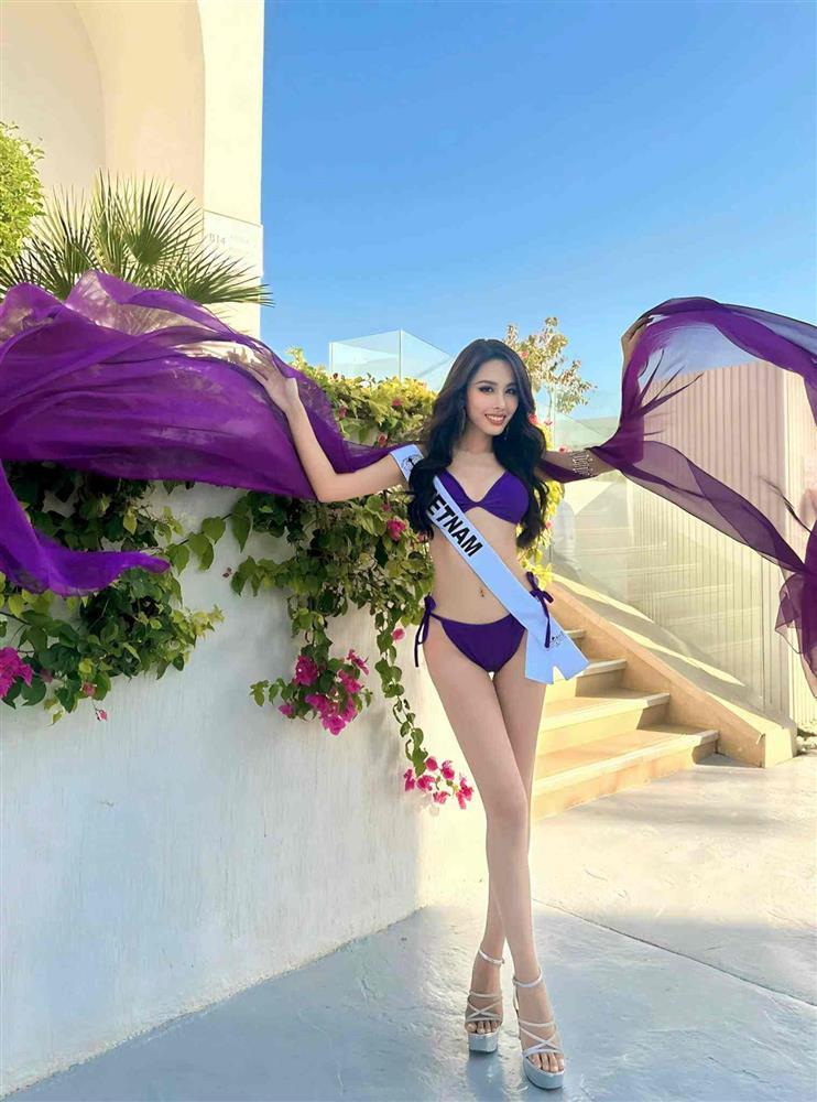 Những màn người đẹp Việt diễn áo tắm nổi bật 2023: Mỹ nhân đầu lắc lư gây bàn tán nhiều nhất-4
