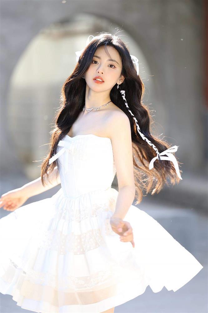 Đây là Cô gái đẹp nhất Trung Quốc da trắng phát sáng, body nuột nà ở tuổi 25-5