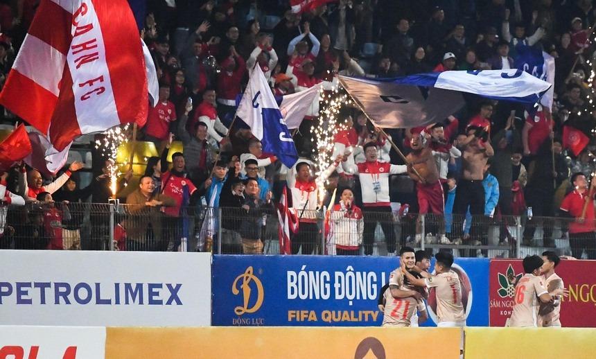 Quang Hải ghi bàn trước ngày ăn hỏi với Chu Thanh Huyền-5