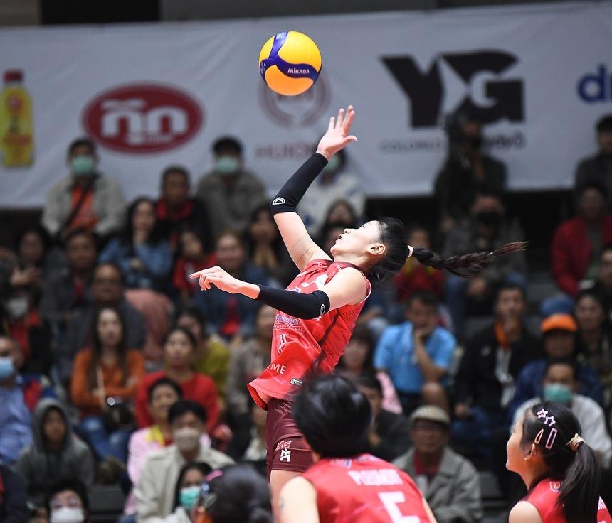 Bộ đôi sao trẻ của bóng chuyền nữ Việt Nam gây ấn tượng tại giải vô địch Thái Lan-6