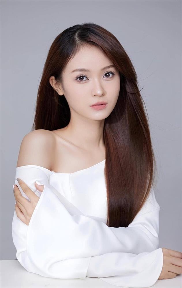 Hot girl Lạng Sơn đốn tim cộng đồng mạng với vẻ đẹp trong veo tựa sương mai-1