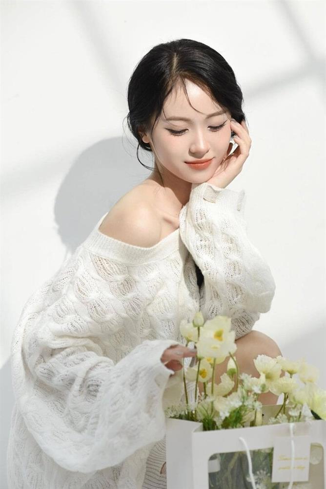 Hot girl Lạng Sơn đốn tim cộng đồng mạng với vẻ đẹp trong veo tựa sương mai-10