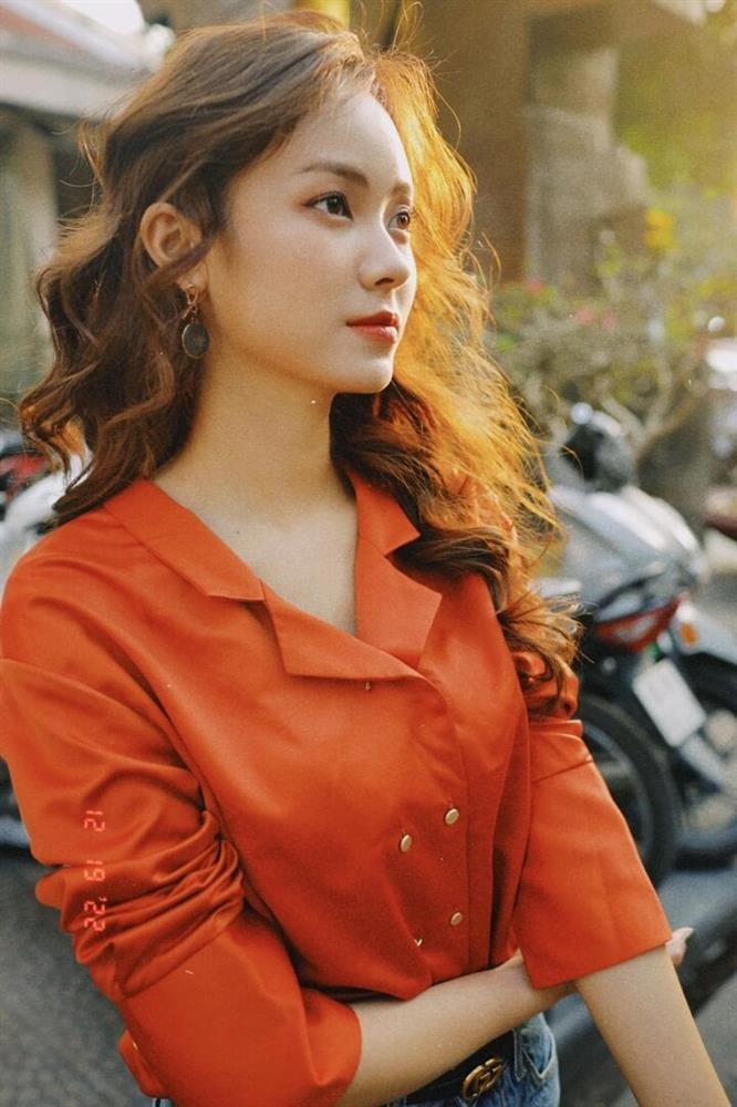 Hot girl Lạng Sơn đốn tim cộng đồng mạng với vẻ đẹp trong veo tựa sương mai-3